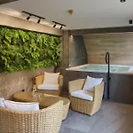 بيت ضيافة Litworowka Wellness&spa بورونين